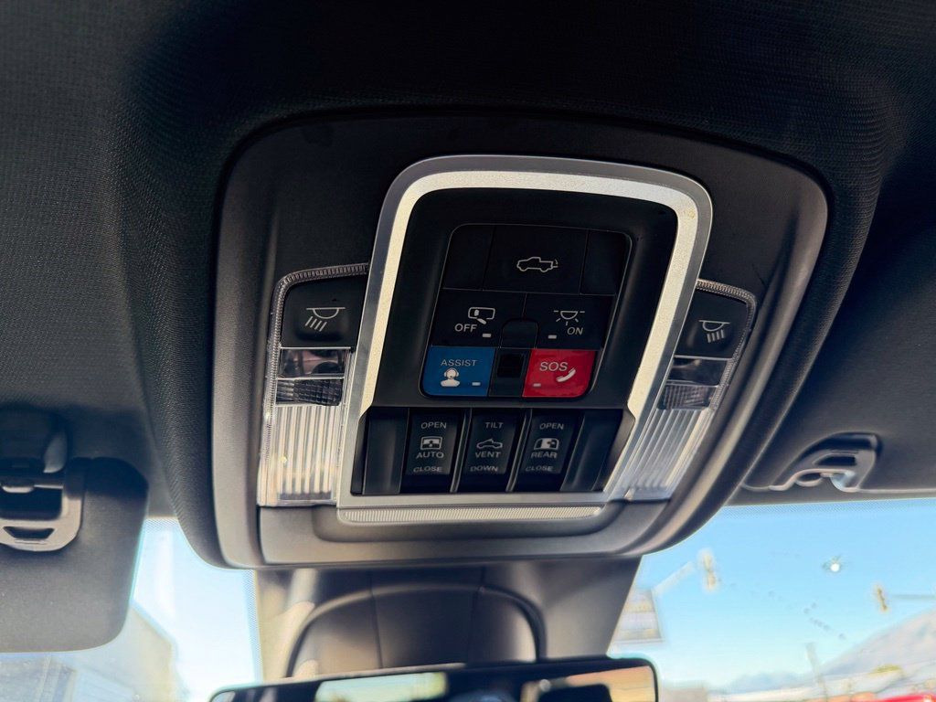 Used 2020 RAM 2500 Limited AWD/4WD image 19