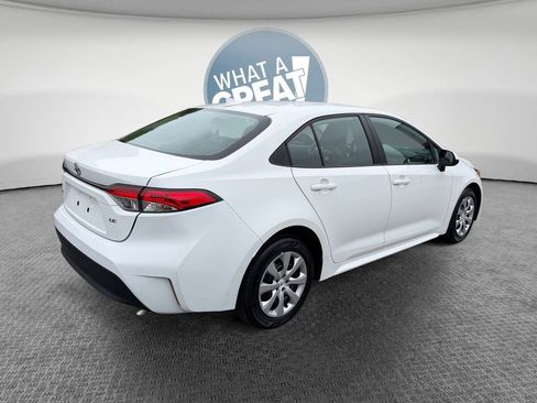 Certified 2024 Toyota Corolla LE FWD image 3