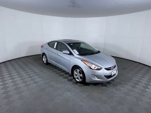Used 2012 Hyundai Elantra GLS w/ Preferred Pkg 3 FWD image 2