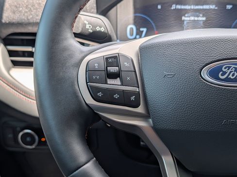 Certified 2025 Ford Explorer Active w/ Active Comfort Package RWD image 25