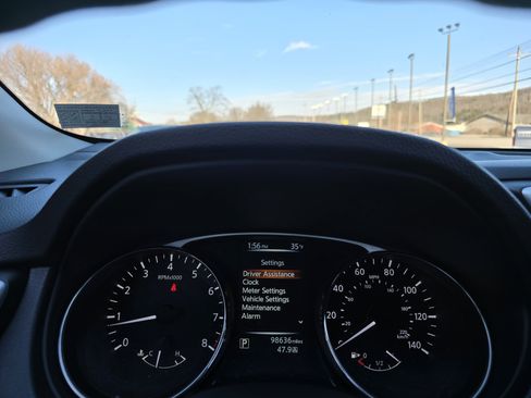 Used 2016 Nissan Rogue S image 20