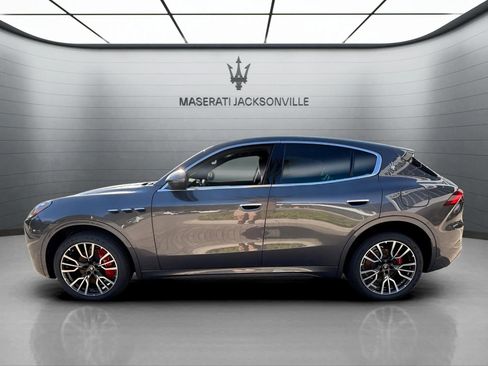 New 2025 Maserati Grecale GT image 13