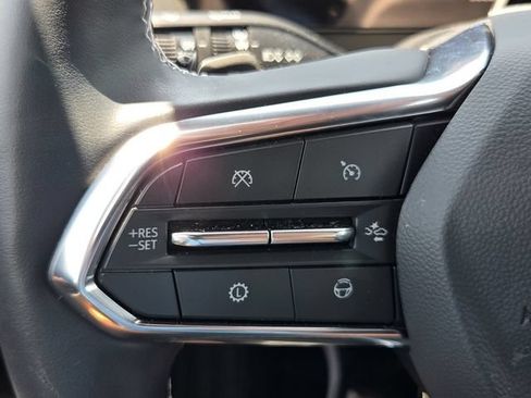 Certified 2025 Chevrolet Traverse High Country FWD image 22