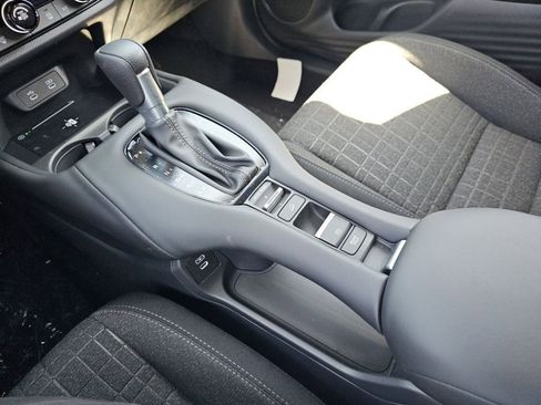 New 2027 Honda HR-V LX image 30