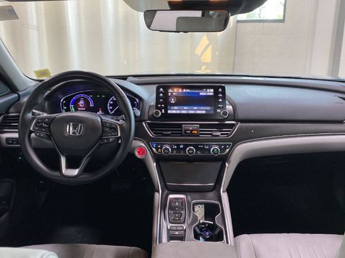Used 2018 Honda Accord Touring image 20