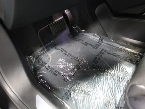 Used 2017 Tesla Model S 90D image 28