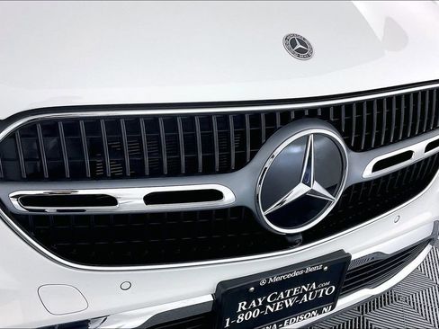 Certified 2025 Mercedes-Benz GLC 350e GLC 350e image 22