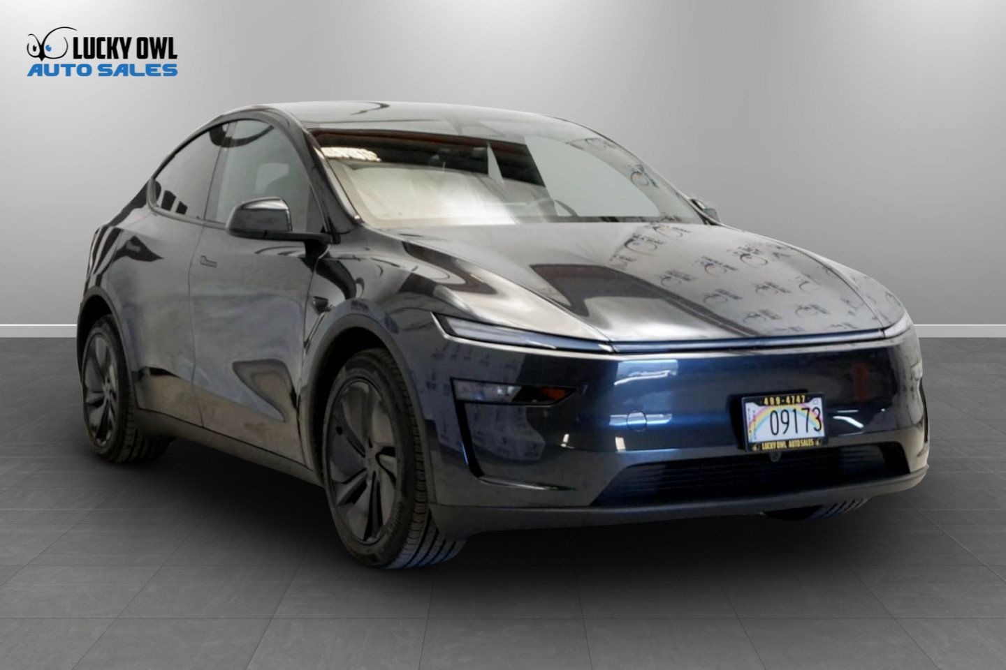 Used 2026 Tesla Model Y AWD image 2
