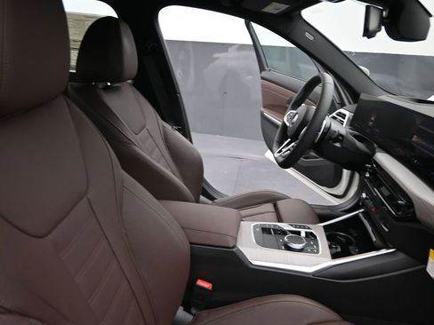 New 2026 BMW 330i Sedan w/ M Sport Package RWD image 21