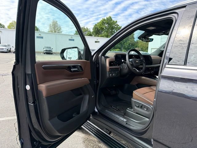 New 2026 Chevrolet Tahoe High Country AWD/4WD image 23