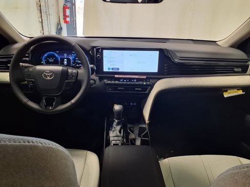 New 2026 Toyota Camry XLE image 11