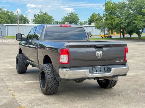 Used 2024 RAM 2500 Tradesman w/ Chrome Appearance Group AWD/4WD image 6
