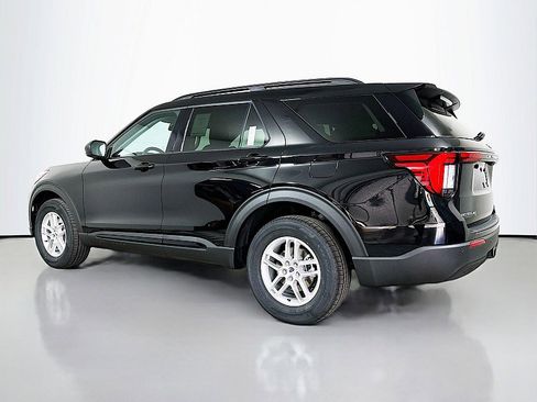 New 2026 Ford Explorer Active image 4