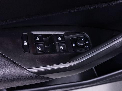 Used 2020 Volkswagen Jetta GLI FWD image 18