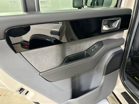 New 2025 INEOS Grenadier Fieldmaster Edition image 36