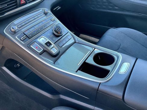 Used 2023 Hyundai Santa Fe SEL image 16