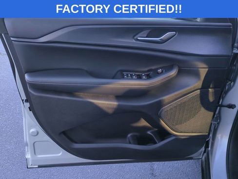 Certified 2024 Jeep Grand Cherokee Altitude image 24