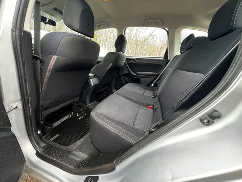 Used 2018 Subaru Forester 2.5i w/ Alloy Wheel Package image 10