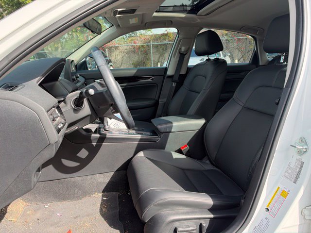 Used 2024 Honda Civic EX-L image 10