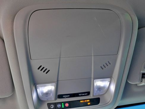 Used 2019 Chevrolet Equinox LS image 28