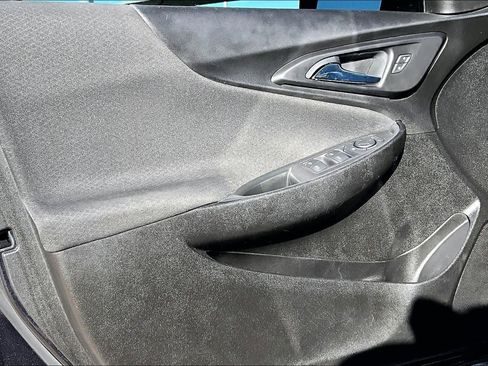 Used 2022 Chevrolet Malibu RS image 17