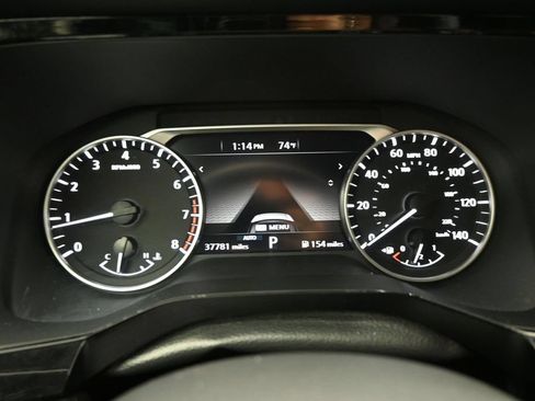 Used 2025 Nissan Pathfinder SV AWD/4WD image 16