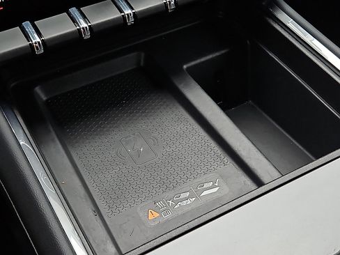 Certified 2025 GMC Acadia Elevation image 23