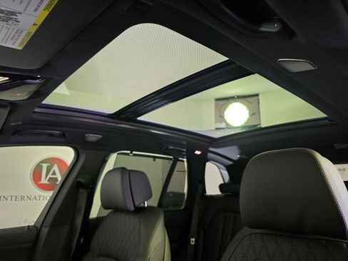 New 2026 BMW X5 M60i image 12