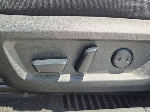 Certified 2024 Nissan Rogue SV FWD image 16
