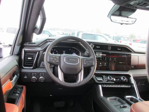 New 2026 GMC Sierra 2500 Denali Ultimate w/ Max Trailering Package image 15