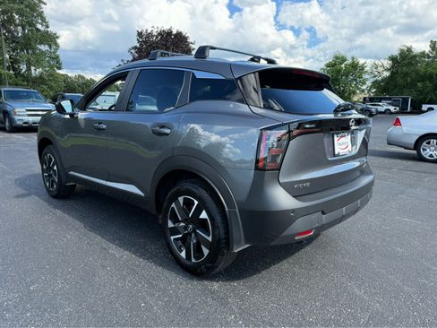 Used 2026 Nissan Kicks SV w/ Cold Weather Package AWD/4WD image 5