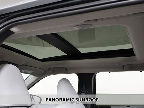 New 2025 Mitsubishi Outlander SEL image 4