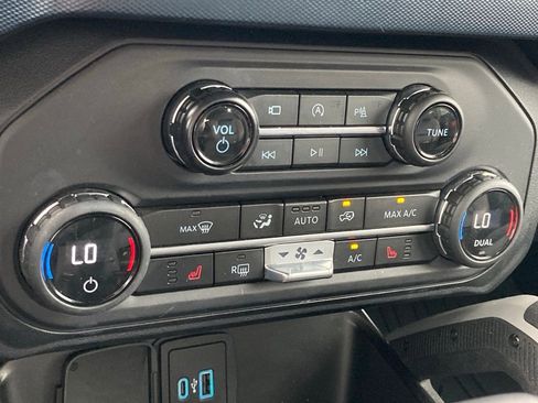 Used 2023 Ford Bronco Outer Banks AWD/4WD image 24