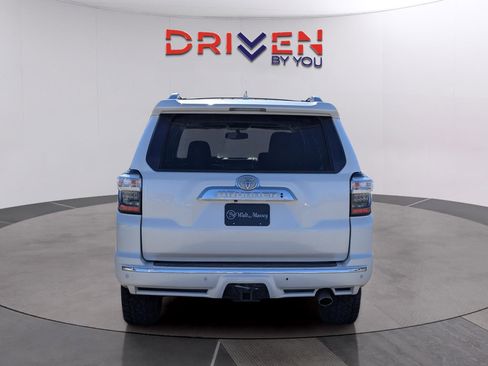 Used 2015 Toyota 4Runner Limited image 3