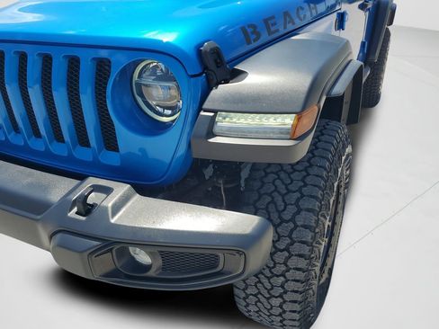 Used 2022 Jeep Wrangler Unlimited Sport w/ Xtreme Recon 35" Tire Package AWD/4WD image 26