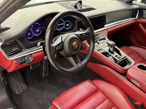 Used 2022 Porsche Panamera GTS AWD/4WD image 4
