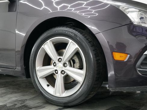 Used 2016 Chevrolet Cruze LT FWD image 5