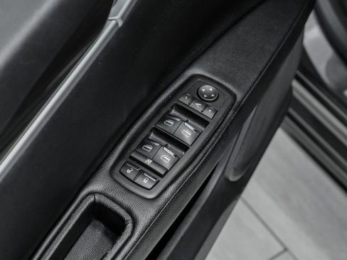 Used 2016 Maserati Ghibli RWD image 46