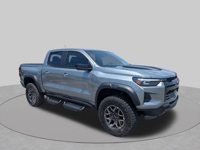 Used 2025 Chevrolet Colorado ZR2 w/ Technology Package