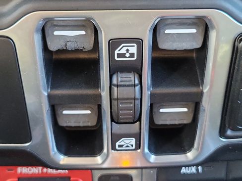 Used 2020 Jeep Wrangler Unlimited Rubicon w/ Quick Order Package 28Y Recon image 26