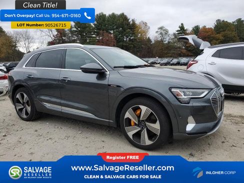Used 2019 Audi e-tron Prestige w/ Prestige Package image 5