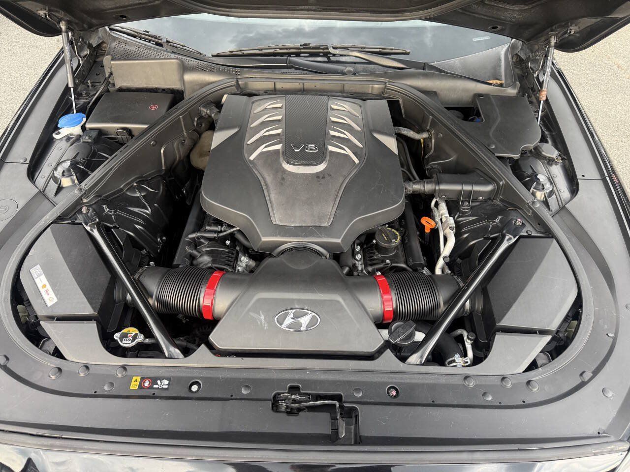 Used 2015 Hyundai Genesis 5.0 RWD image 28