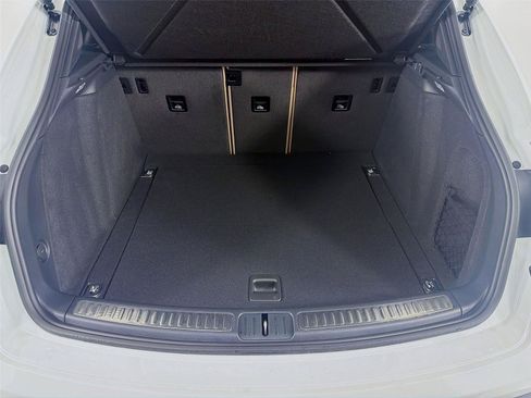 New 2026 Porsche Macan AWD/4WD image 23