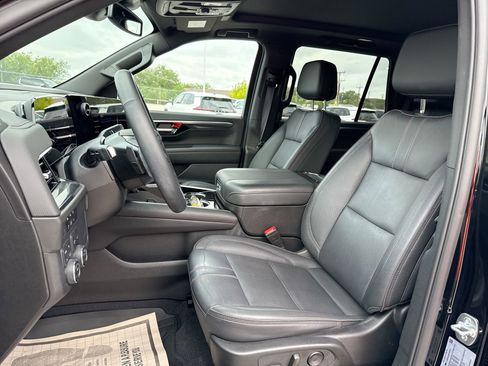 Used 2025 Chevrolet Tahoe RST w/ RST Capability Package AWD/4WD image 13