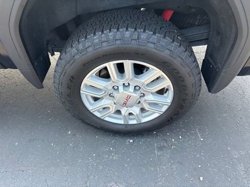 Used 2022 GMC Sierra 2500 SLT AWD/4WD image 12