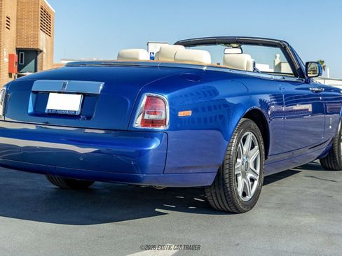 Used 2010 Rolls-Royce Phantom Drophead Coupe RWD image 8