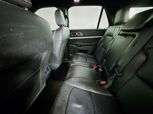 Used 2018 Ford Explorer Sport image 24