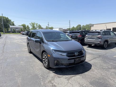 Used 2025 Honda Odyssey EX-L image 4