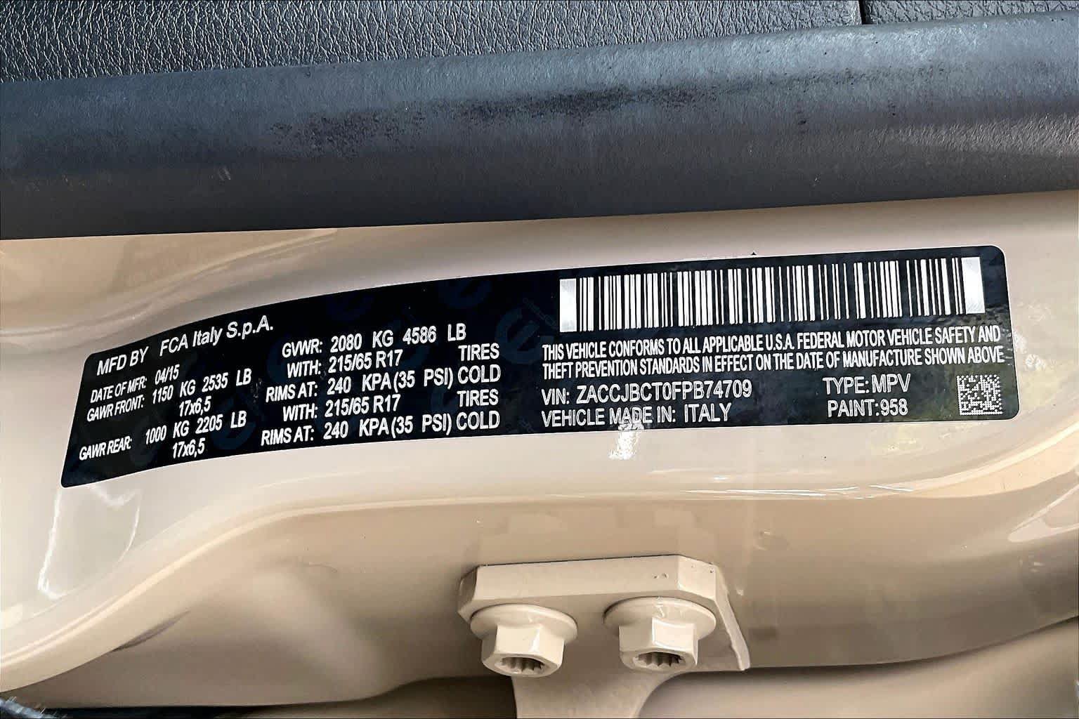 Used 2015 Jeep Renegade Trailhawk AWD/4WD image 34