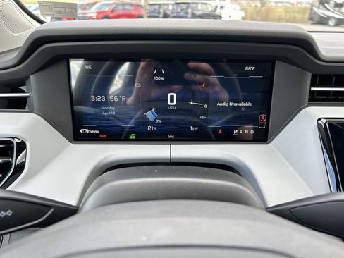 New 2027 Chevrolet Bolt LT w/ Comfort Package image 25